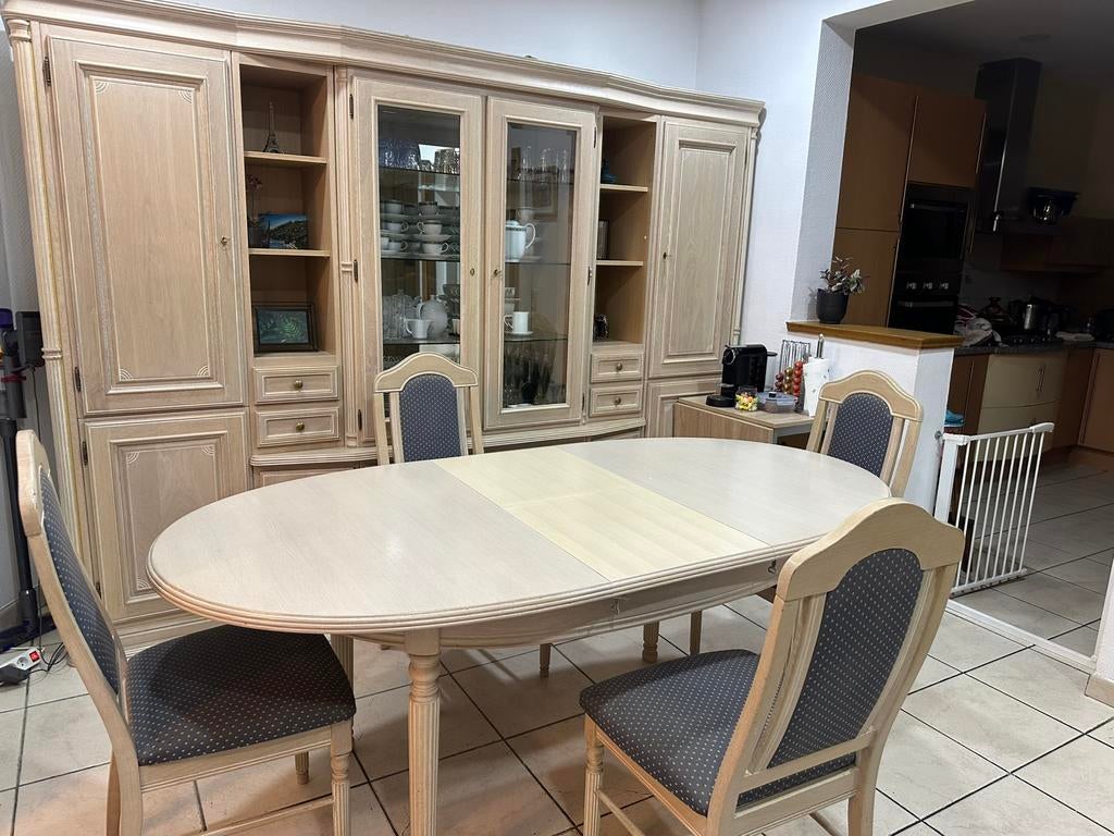 Eikenhouten eetkamer volledig in seruse, Ophalen, Gebruikt, 4 tot 6 stoelen
