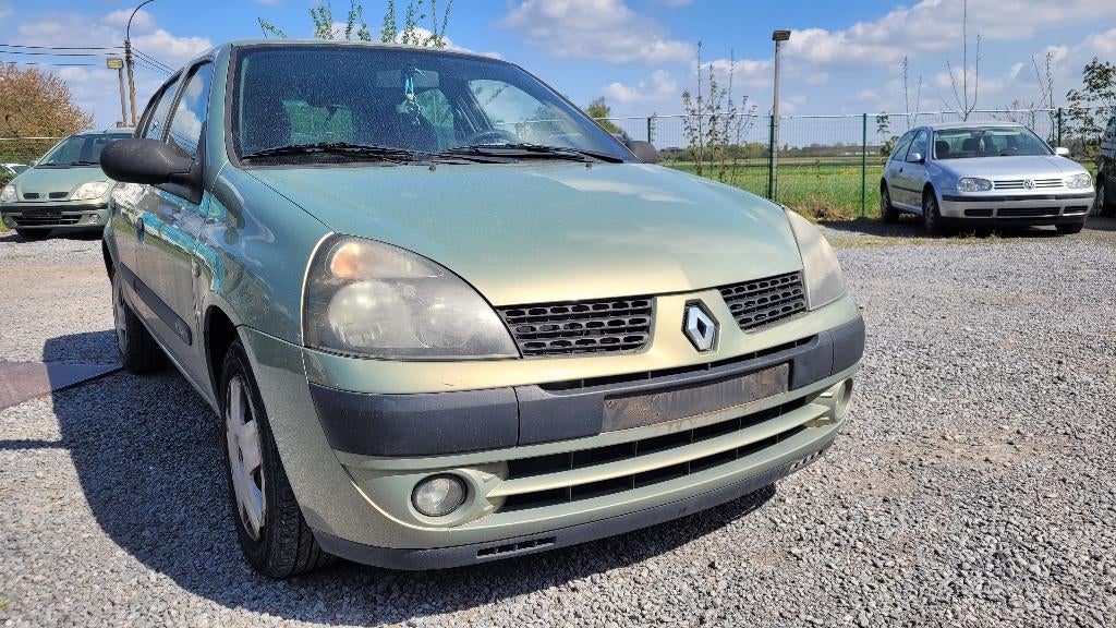 renault clio 1.2i GEKEURD ROOS FORM AIRCO euro 4 OHBOEK 2003, Auto's, Voorwielaandrijving, Stof, 4 cilinders, Bedrijf