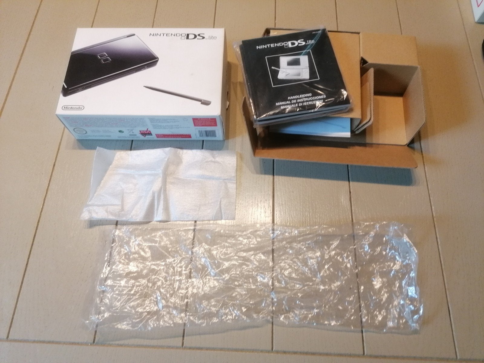 nintendo ds doosjes, LEGE Doosjes!, Games en Spelcomputers, Ophalen, Gebruikt