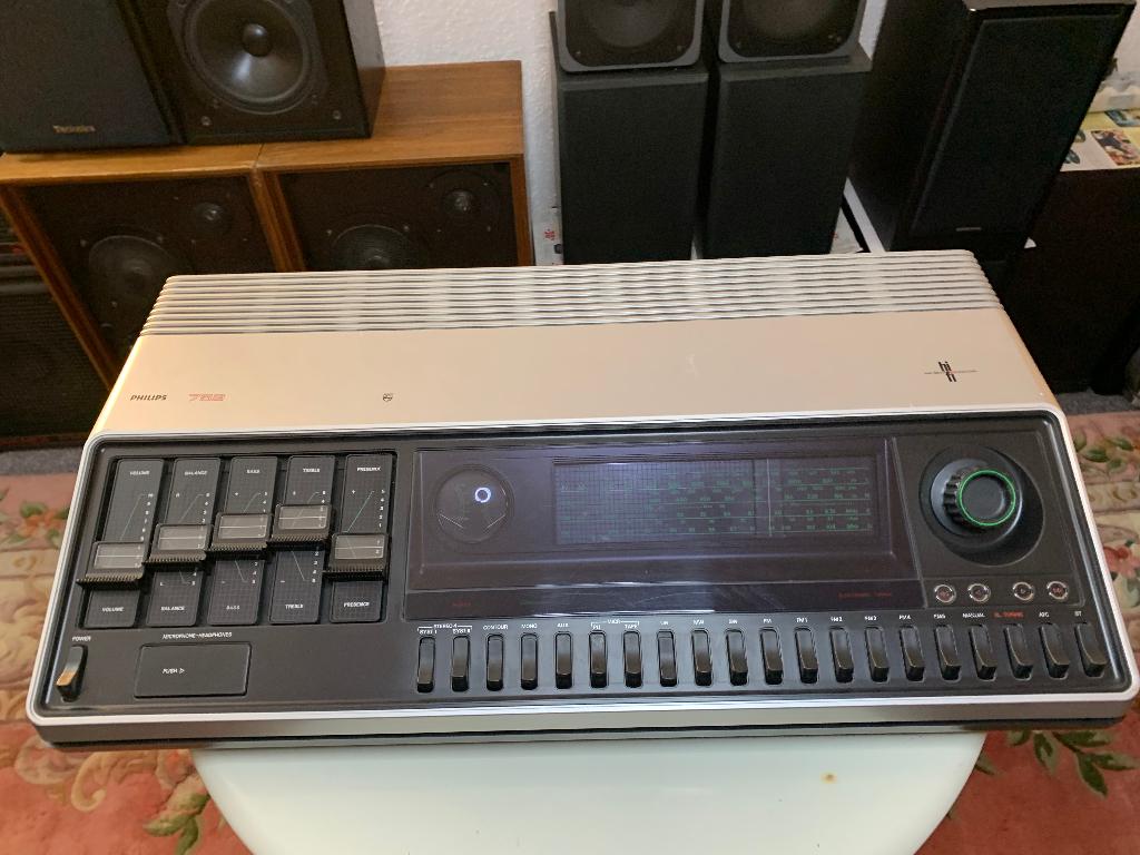 Grundig, Panasonic, Sony, Philips, Tramp, Uher, Akai, Aiwa, Enlèvement
