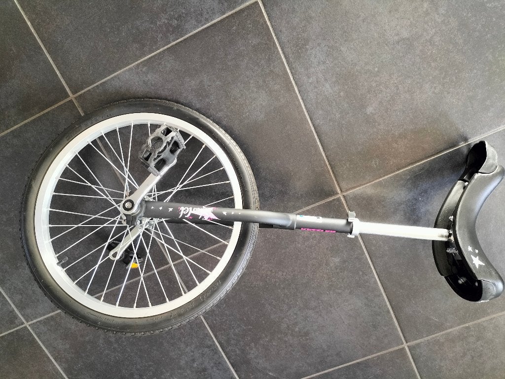 Eenwieler, Fietsen en Brommers, Ophalen, Zo goed als nieuw