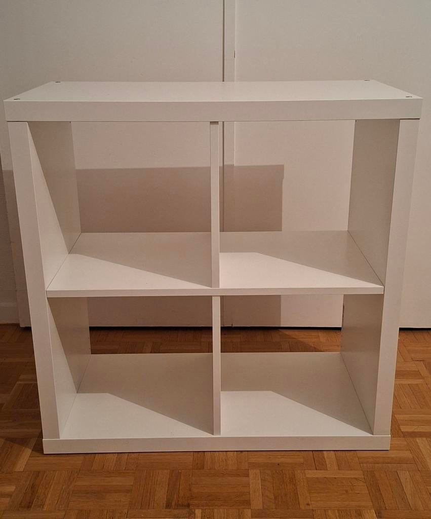 KALLAX plank van IKEA (wit, 4 vakken (2x2)), Ophalen, Zo goed als nieuw