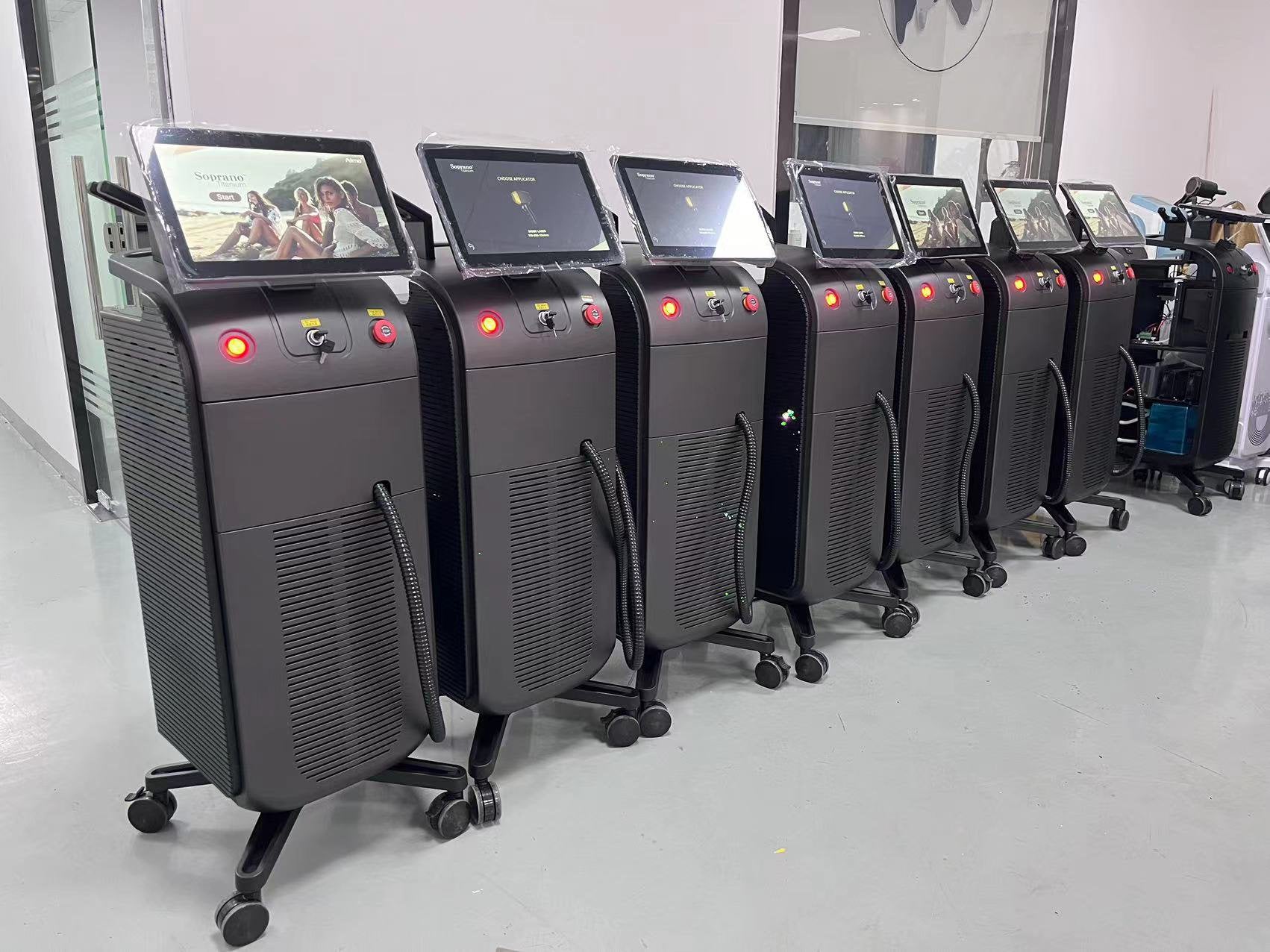 Machine laser diode epilation 2 poignées 1000w Neuf, Enlèvement, Comme neuf