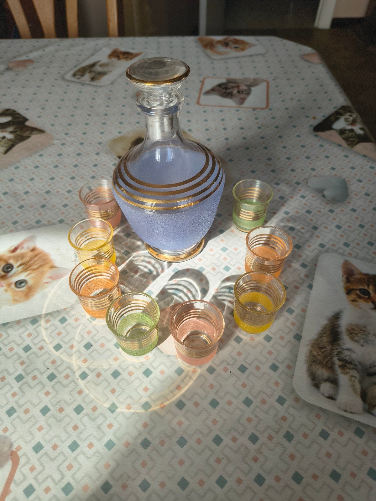 Service à liqueur., Enlèvement