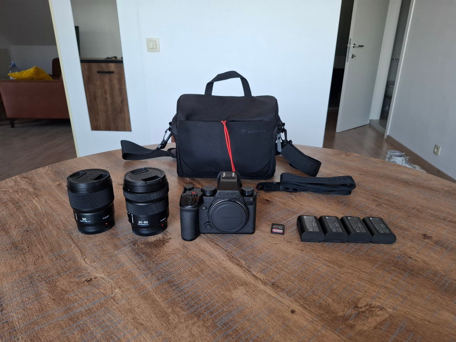 Te koop: Panasonic Lumix S5 II X – Complete set – Nieuwstaat, Neuf, Panasonic, Moins de 4 fois, Poignée