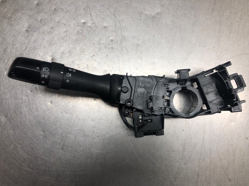 LICHTSCHAKELAAR Toyota iQ (01-2009/12-2015) (|173832|), Gebruikt, Toyota