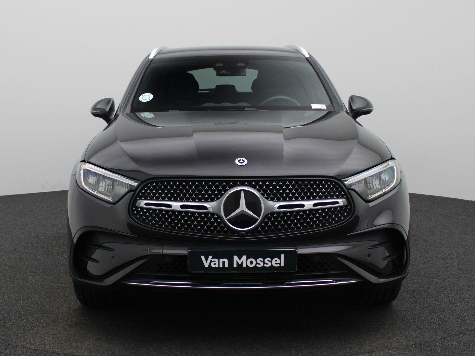 Mercedes Benz GLC 300 D + LICHTE VRACHT MOGELIJK + AMG LINE, Auto's, Automaat, 269 pk, Stof, Gebruikt