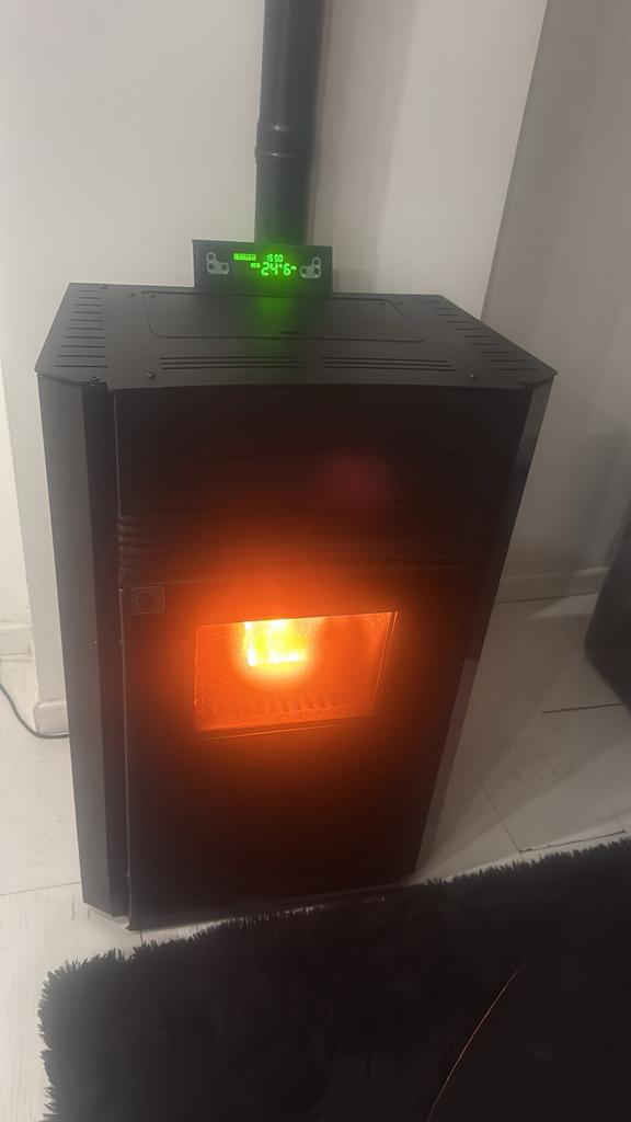 Pellka 13 kw, Maison & Meubles, Poêles, Utilisé, Autoportant, Poêle à granulés, Autres carburants, Enlèvement