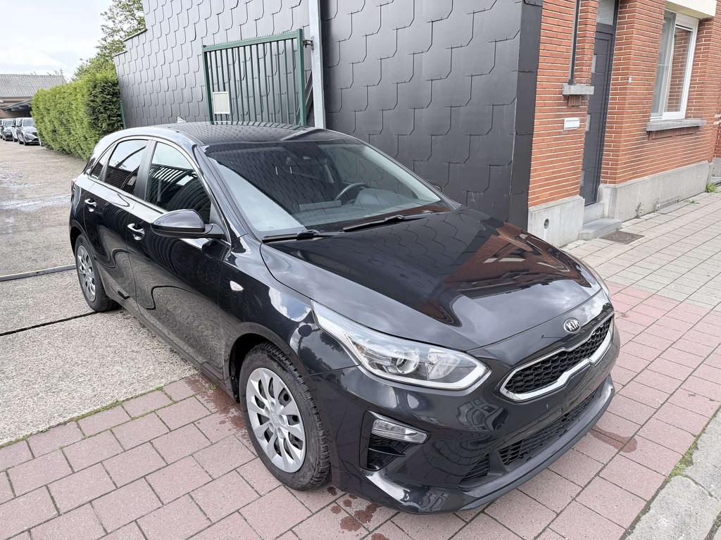 Kia Ceed / cee'd AIRCO | NAVI | PARKEERCAMERA | APPLE CARPLA, USB, Stof, Gebruikt, Overige kleuren