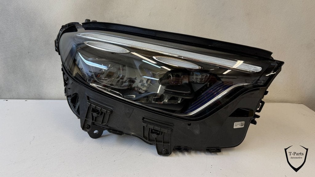 Mercedes-Benz GLC C254 koplamp rechts A2549066802 Z0001Q01 1, Gebruikt, Mercedes-Benz AG, Mercedes-Benz, Mercedesstrasse 120
70372  Stuttgart, DE