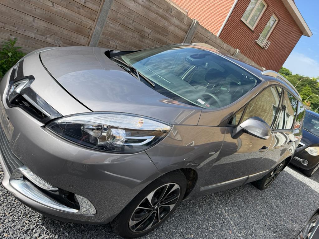 Essence  Renault Grand Scenic 2016, Auto's, Particulier, Grand Scenic, Te koop, Benzine
