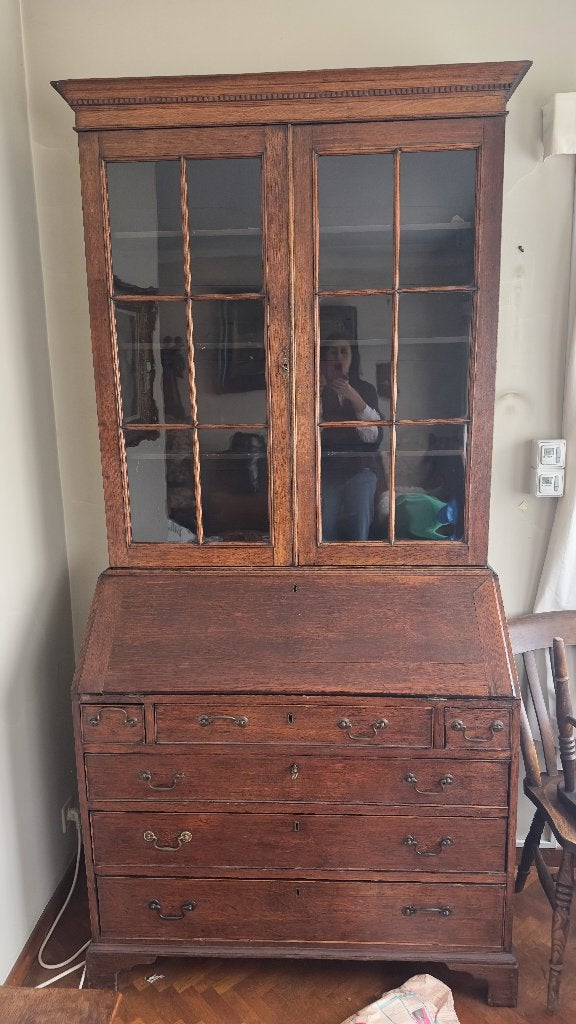 secretaire of bureau met vitrine, Ophalen, Gebruikt