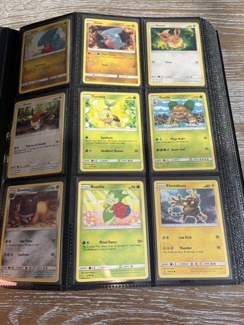 390 Pokemonkaarten Ultra Prism mint condition!, Hobby en Vrije tijd, Verzamelkaartspellen | Pokémon, Ophalen of Verzenden, Zo goed als nieuw