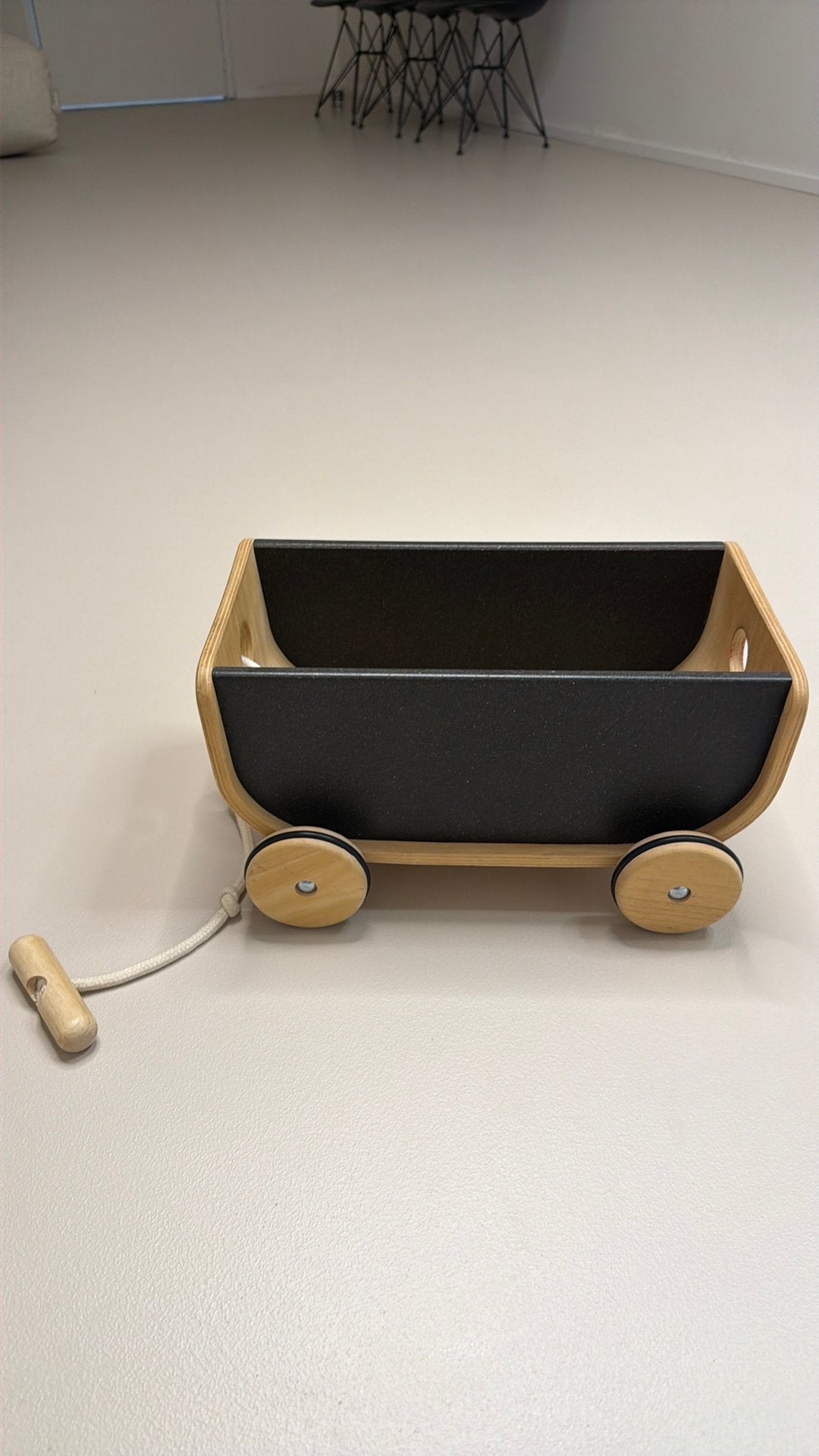 Plan Toys Houten trekkar – trekwagen – Zwart, Ophalen of Verzenden, Gebruikt