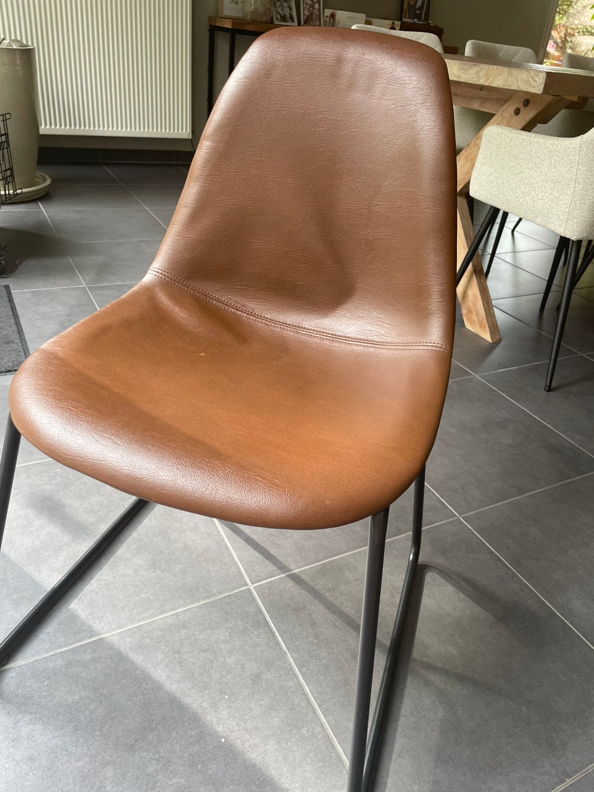 Vijf eetkamer stoelen, Ophalen, Overige materialen, Bruin, Zo goed als nieuw