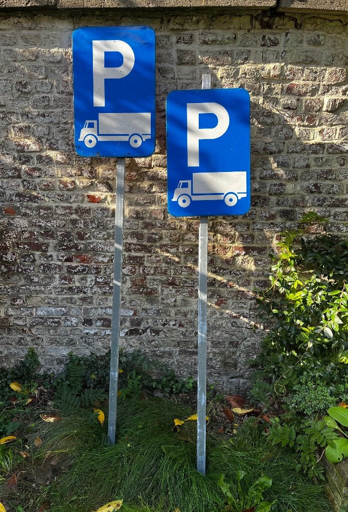 Parkeerborden bestelwagen werfverkeer, Ophalen, Zo goed als nieuw