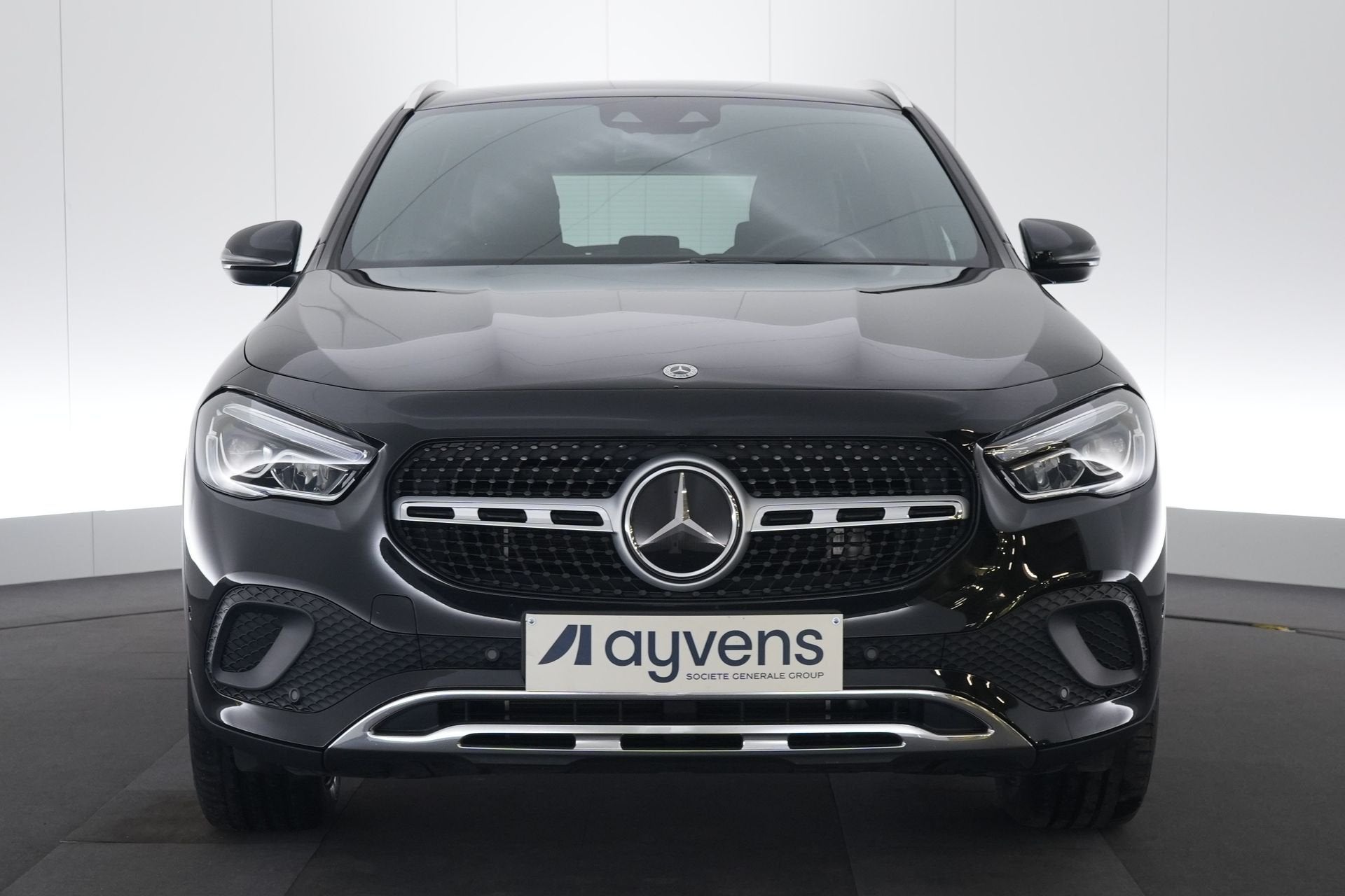 (2CPE268) MERCEDES-BENZ GLA, Auto's, Stof, Gebruikt, Zwart, Plug-in hybride