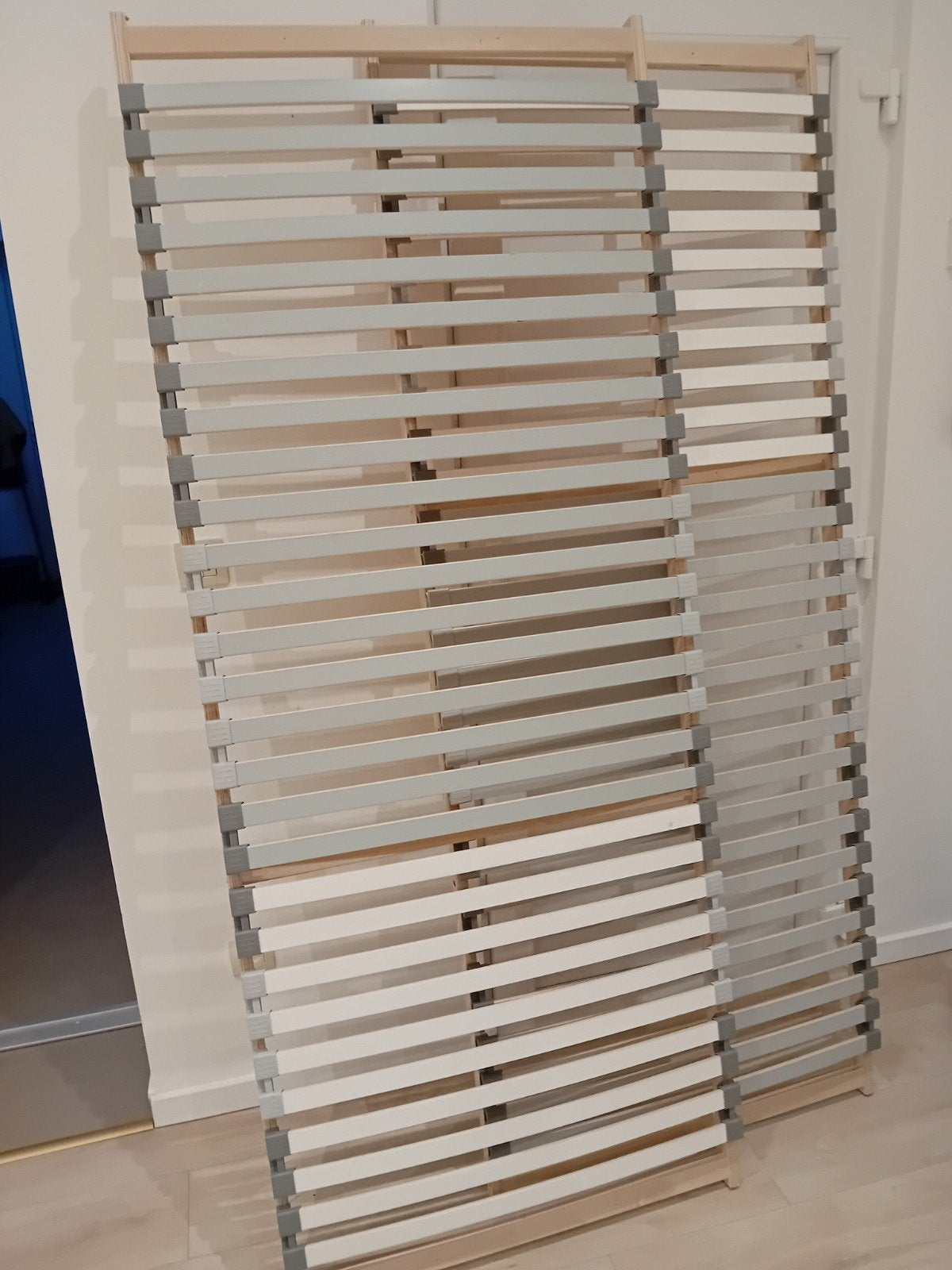 2 sommiers à lattes de 90x200cm comme neufs.
30 € pièce .
A, Maison & Meubles, Enlèvement