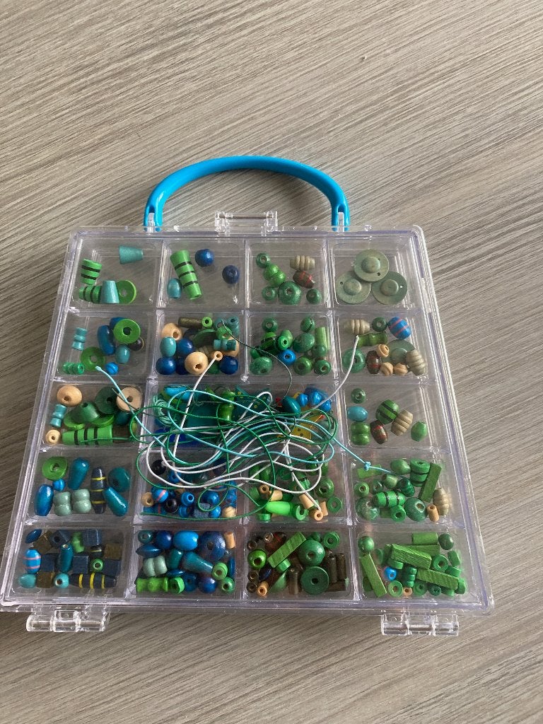 Koffertje om houten kralen te maken. Perfecte staat, Ophalen of Verzenden, Zo goed als nieuw