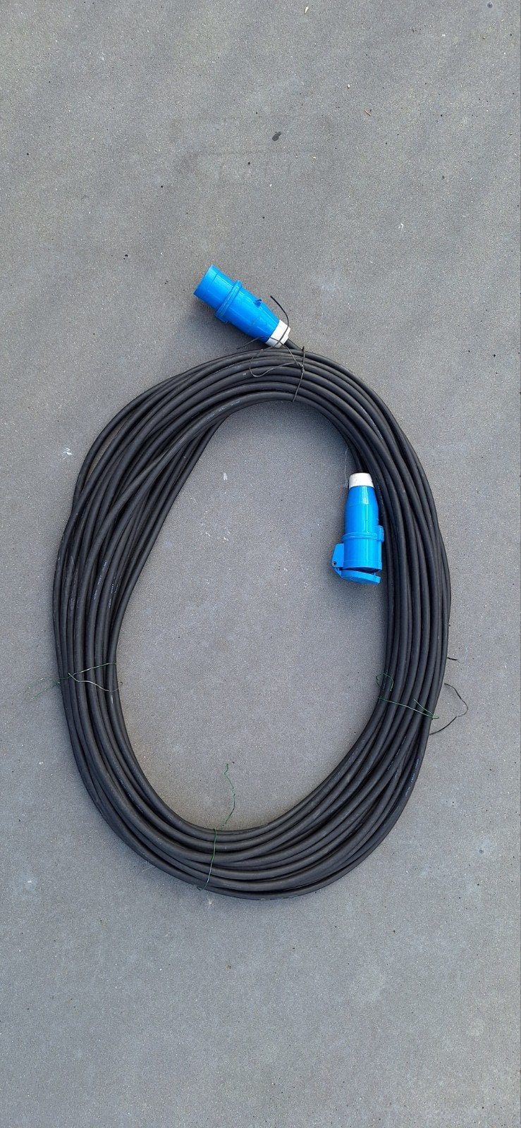Câble CEE 40 m pour caravanes et mobilhomes, Caravanes & Camping, Enlèvement, Utilisé