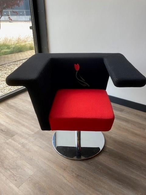 Très belle chaise design (pivotante). La chaise peut pivoter, Enlèvement, Comme neuf, Rouge, Une