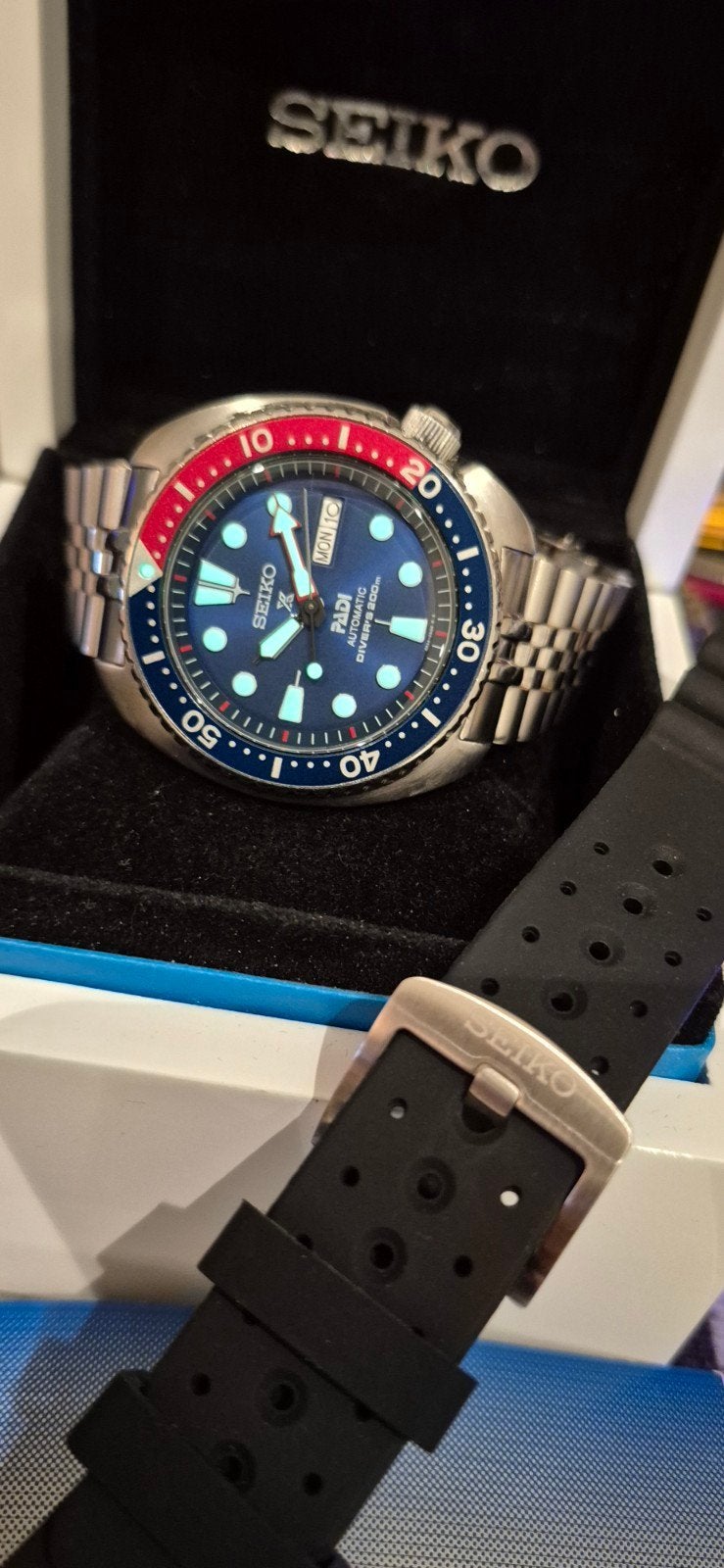 Seiko turtle diver Pepsi automatic., Ophalen of Verzenden, Zo goed als nieuw, Seiko
