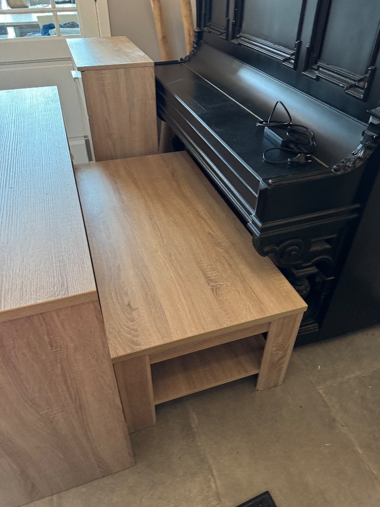 20€ voor dressoir, TV Kastje, salontafel, Ophalen, 150 tot 200 cm, Zo goed als nieuw, 75 – 100