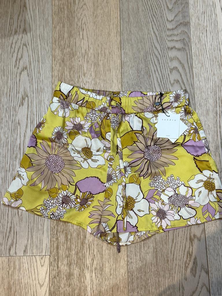Nieuwe Sansro-shorts met deze T36-tag, Kleding | Dames, Broeken en Pantalons, Ophalen of Verzenden, Nieuw