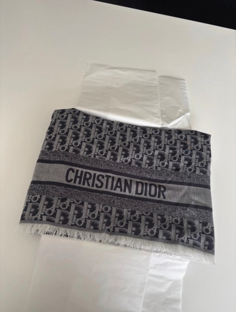 Dior Sjaal - nieuw, Kleding | Dames, Mutsen, Sjaals en Handschoenen, Dior, Ophalen, Nieuw, Sjaal