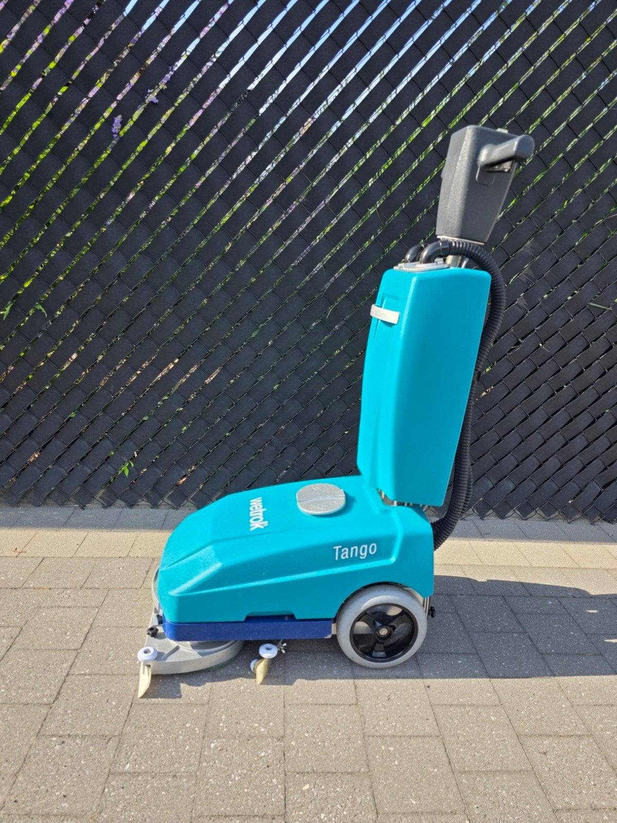 Wetrok Tango Schrobzuigmachine op batterij, Enlèvement ou Envoi, Comme neuf, Machine de nettoyage à brosse
