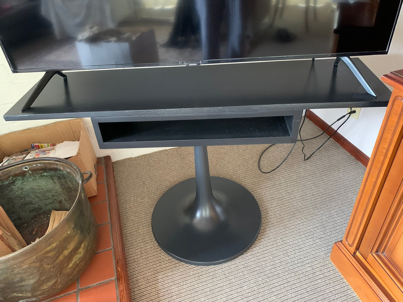 Retro vintage tv staander tv voet tv-meubel, Huis en Inrichting, Kasten |Televisiemeubels, Zo goed als nieuw, Ophalen