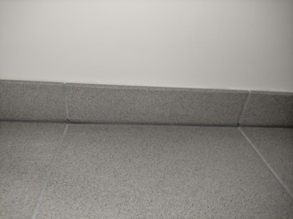 Plinten Roxy Grey 7x30, Ophalen, Plinten