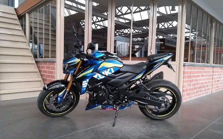 SUZUKI GSX-S 750 ABS 
AOUT 2017 - 15560 KM
115 CV, Motos, Pièces | Yamaha, Enlèvement