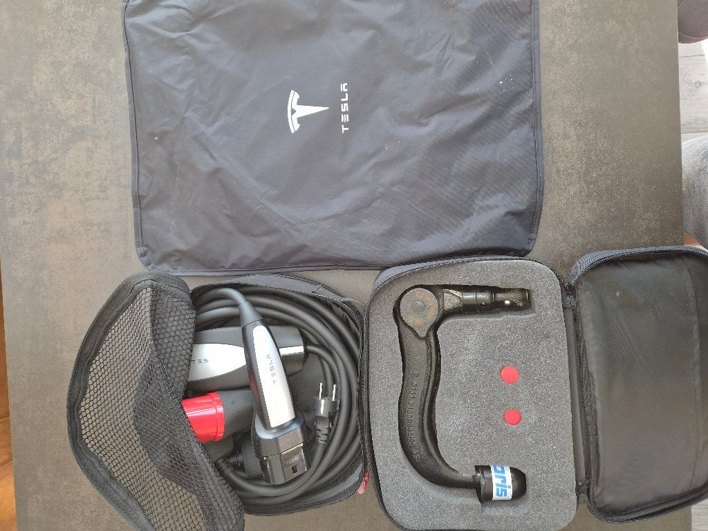Accessoires Tesla model X 2018, Enlèvement, Utilisé