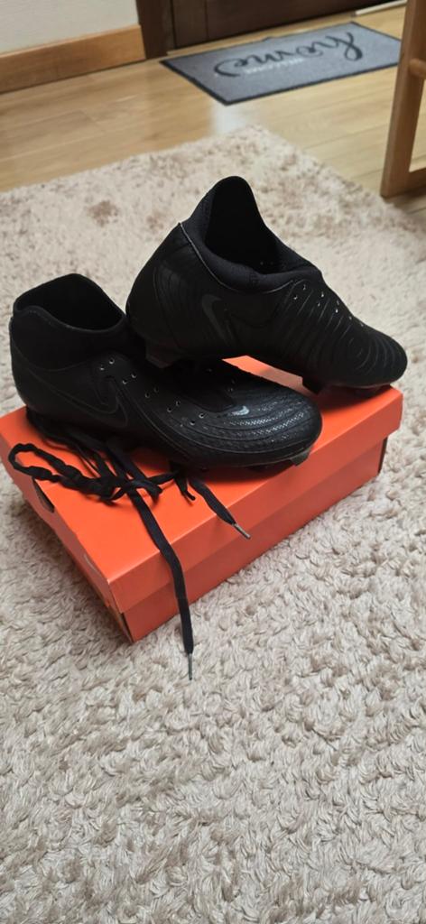 Voetbalschoenen Nike maat 41, Sport en Fitness, Voetbal, Ophalen, Schoenen