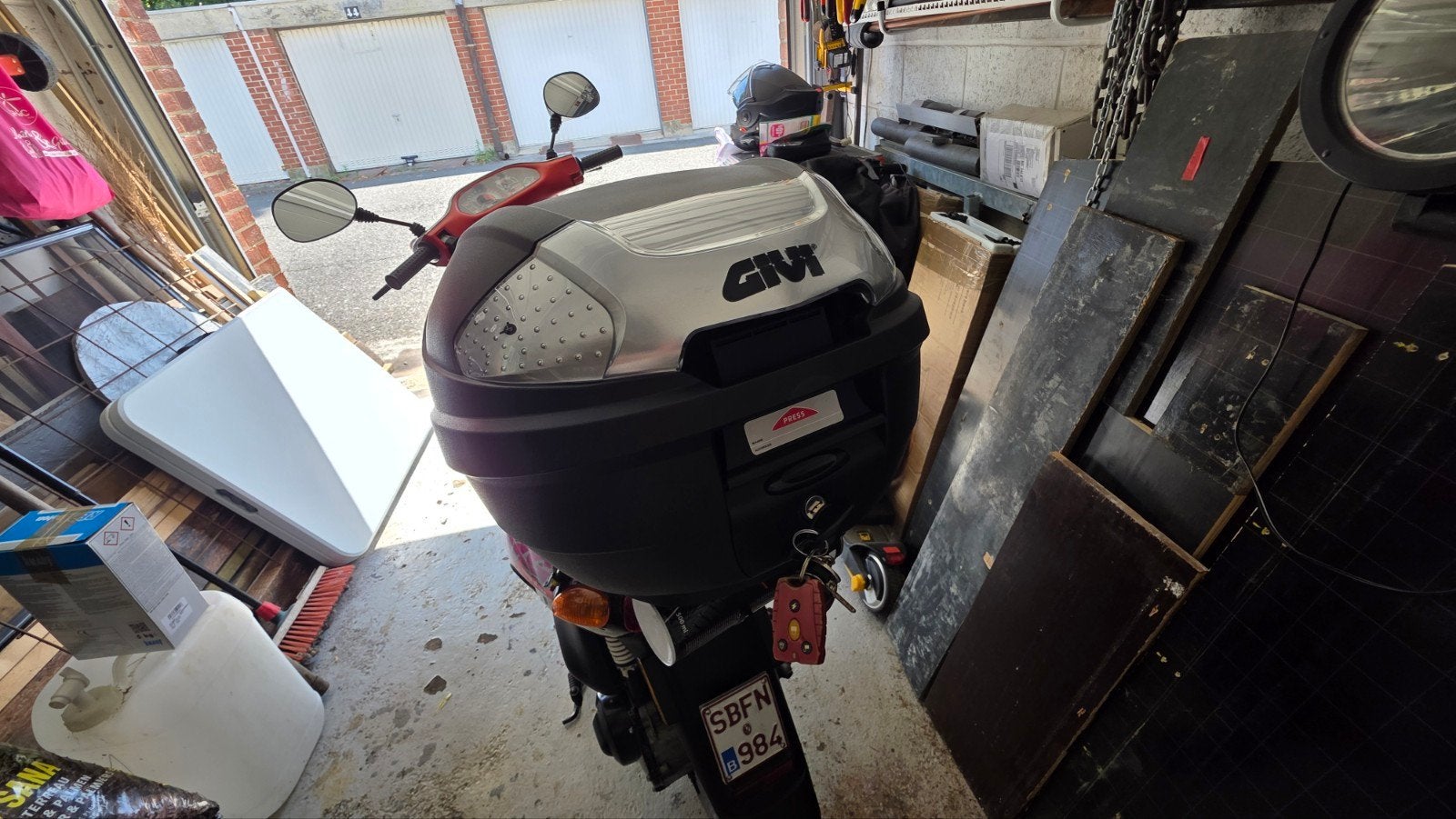 coffre scooter, Motos, Accessoires | Valises & Sacs, Enlèvement, Neuf