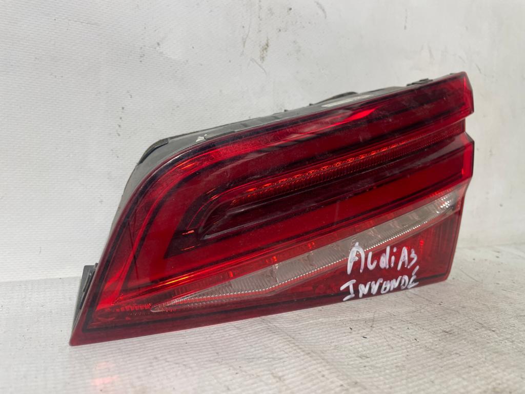 Feux arriere droit INNONDE AUDI A3 8V4945094C, Audi, Enlèvement, Utilisé