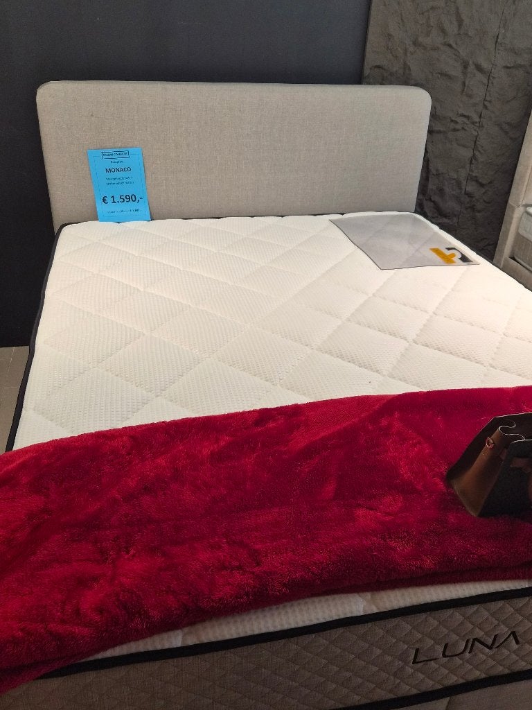 Zetel en bed, Ophalen