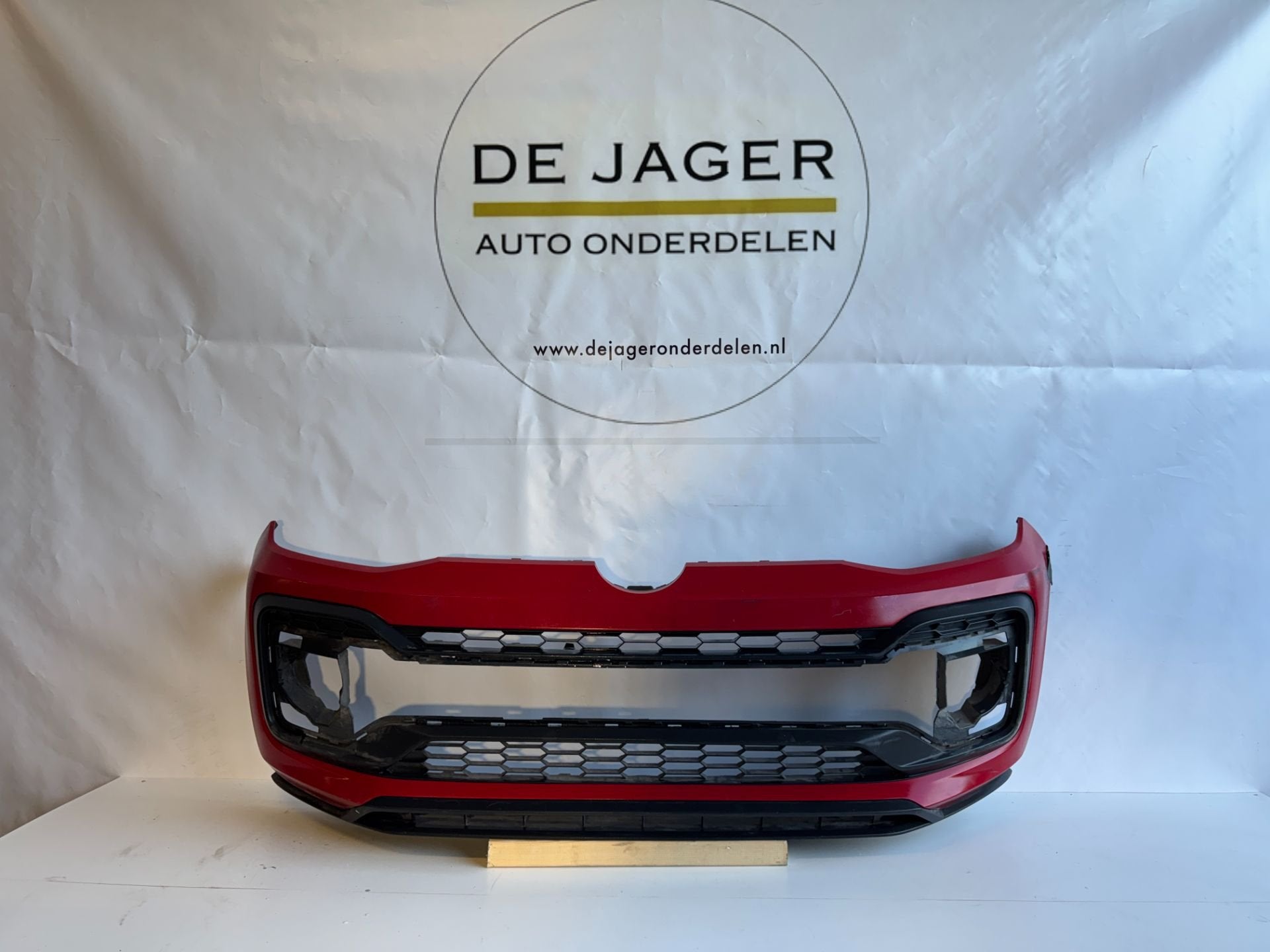 VW 1S0 UP GTI FACELIFT VOORBUMPER BUMPER 1S0807221H 2016-, Auto-onderdelen, Gebruikt, Volkswagen AG, Vw@volkswagen.de, Bumper