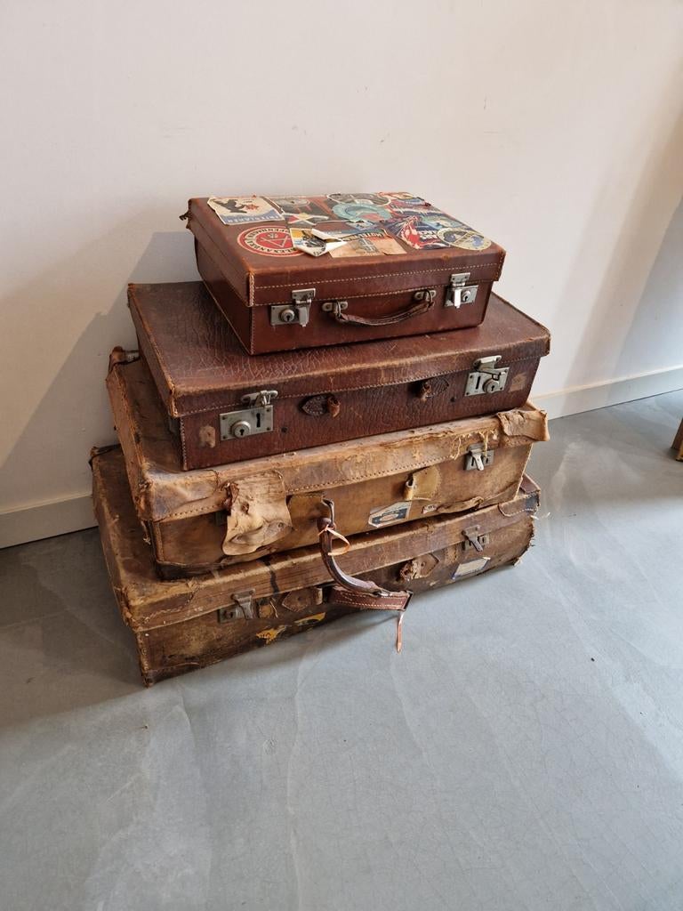 4 retro vintage reiskoffers, Enlèvement
