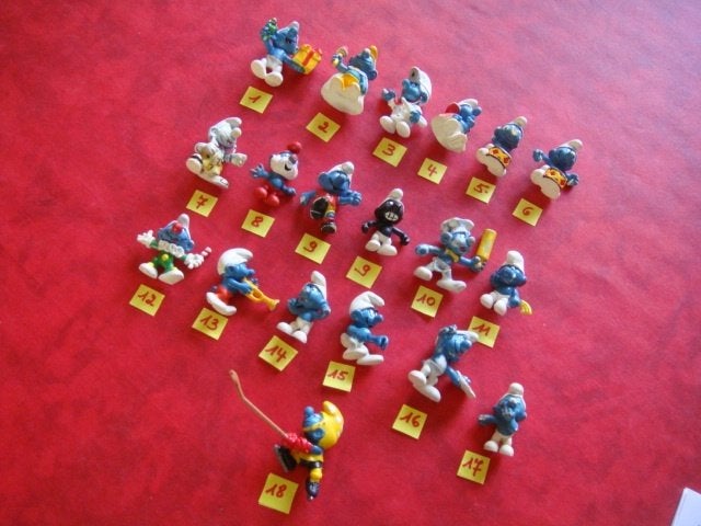 Mini Schtroumpf. Figurines. Collectionneurs Vintage, Verzamelen, Verzenden, Gebruikt, Verschillende Smurfen, Stripboek