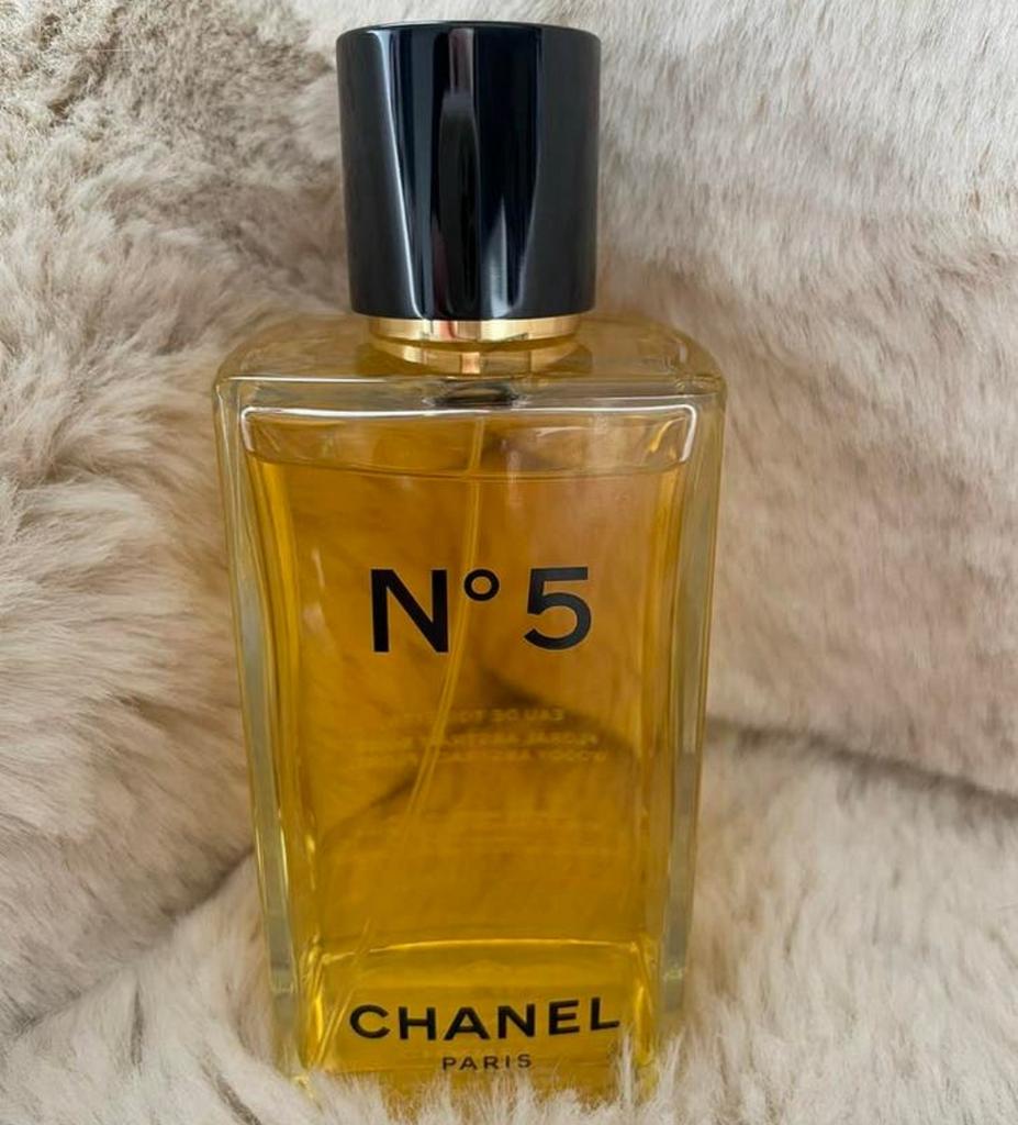 Nieuwe chanel n5 eau de toilette 150ml (€207), Ophalen of Verzenden, Nieuw