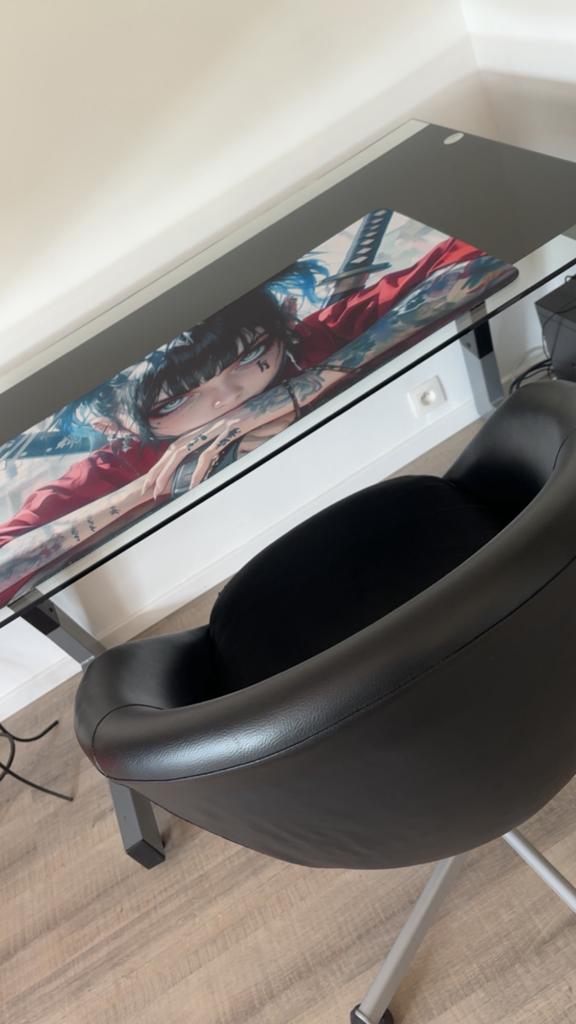 Bureau + stoel, Ophalen, Zo goed als nieuw, IKEA, Glas