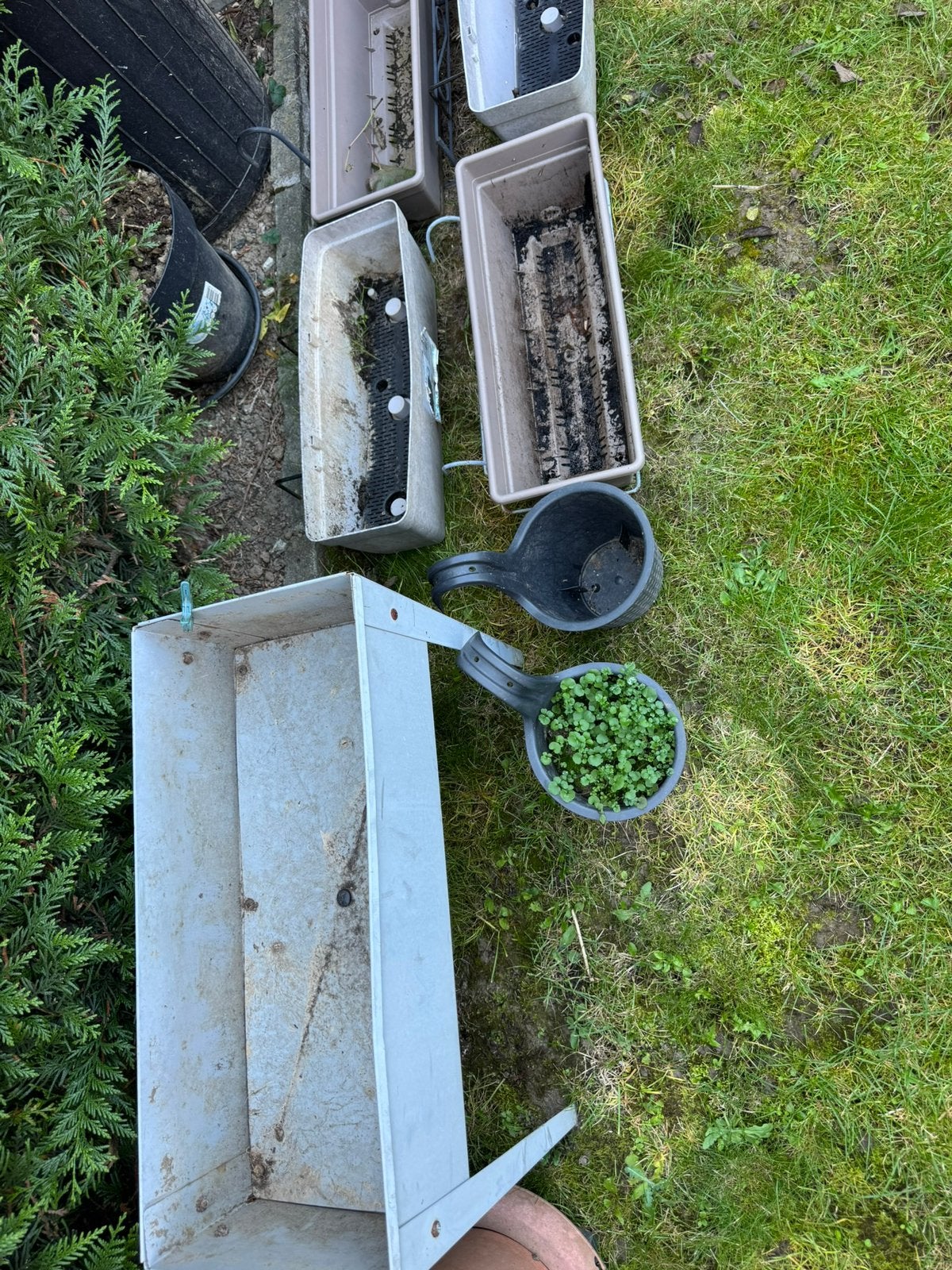 Bacs à fleurs, Ophalen, Gebruikt
