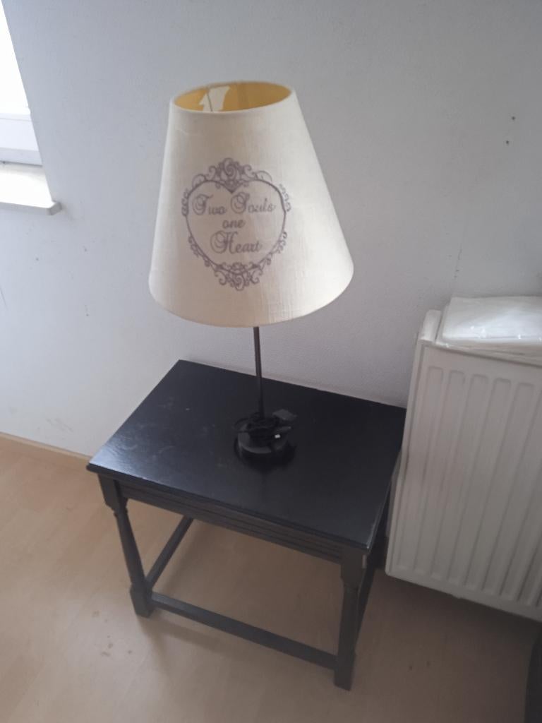 A vendre petite lampe de table, Enlèvement, Utilisé, Métal