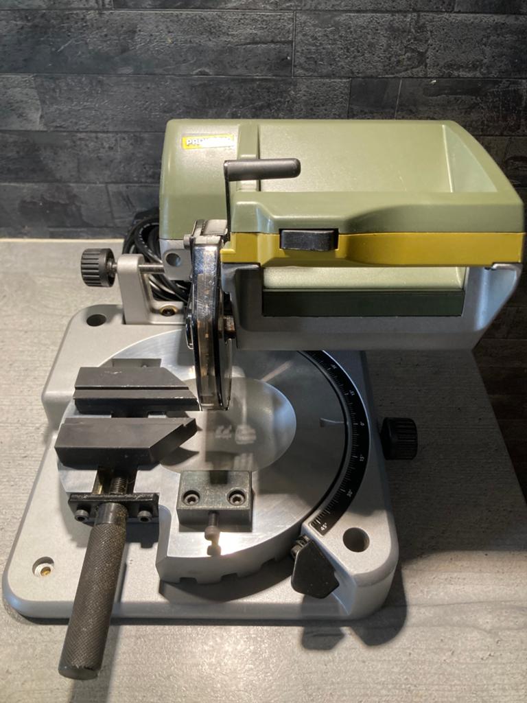 Scie à onglets PROXXON KGS80, Doe-het-zelf en Bouw, Gereedschap | Zaagmachines, Ophalen, Zo goed als nieuw, Minder dan 600 watt