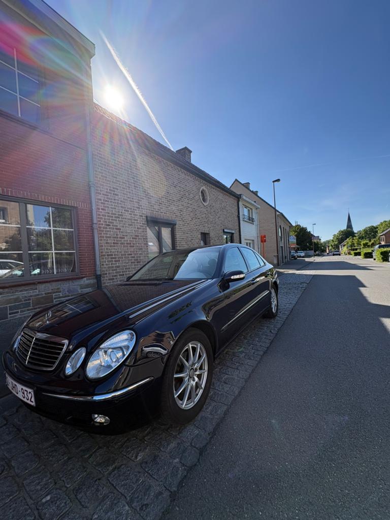Mercedes-Benz E220 Élégance 2002, Autos, Mercedes-Benz, Achat, Beige, Entreprise, 5 portes