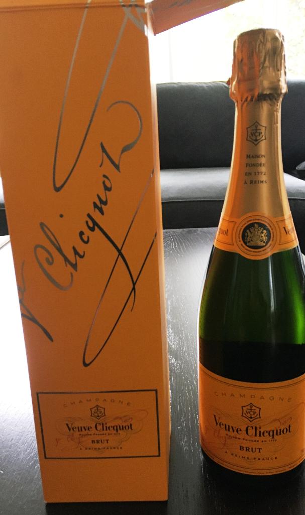 Veuve Clicquot Brut Champagne 75cl, Verzamelen, Wijnen, Frankrijk, Nieuw, Ophalen of Verzenden, Champagne