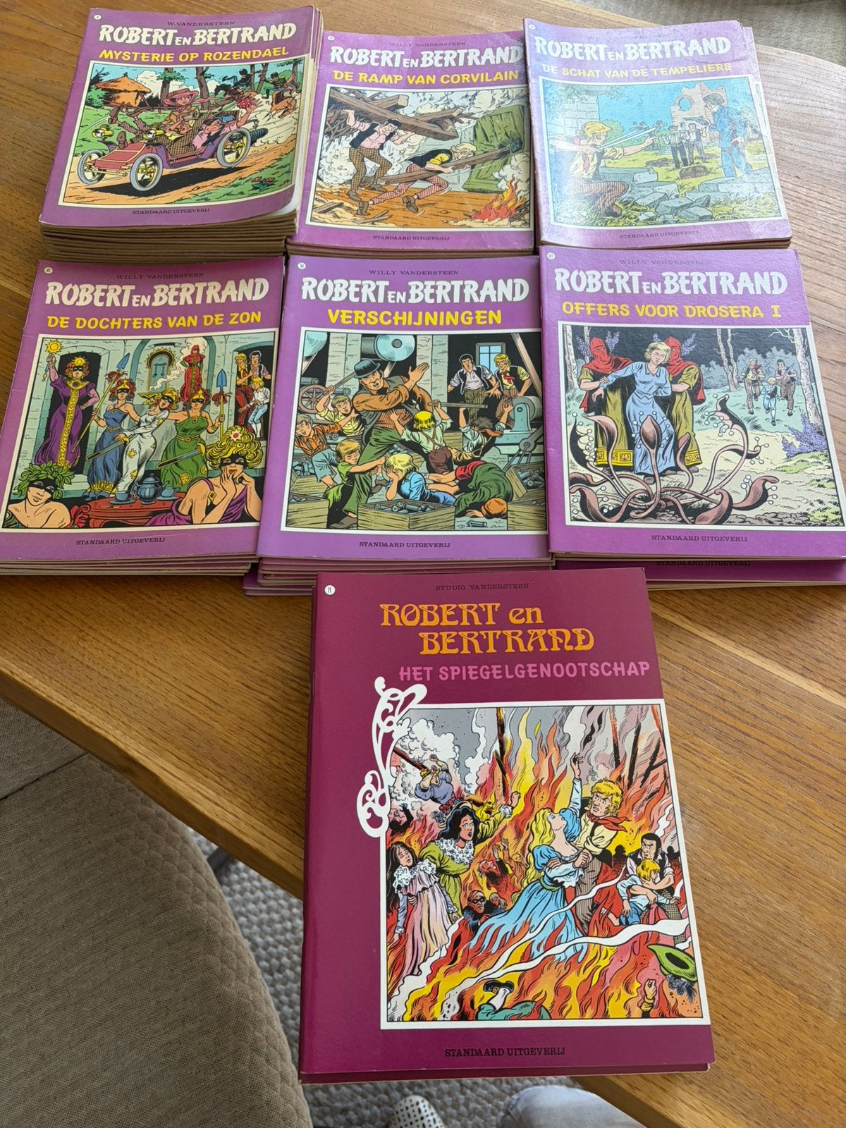 Volledige reeks (1 tot 82 ) Robert en Bertrand, Série complète ou Série, Enlèvement, Utilisé