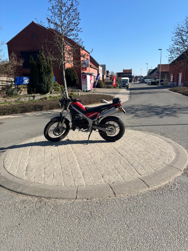 Rieju 50cc b klasse, Fietsen en Brommers, Ophalen, Tweetakt, Gebruikt, Klasse B (45 km/u)